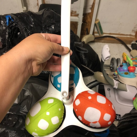 4 moms Parts - Picture 2 of 3